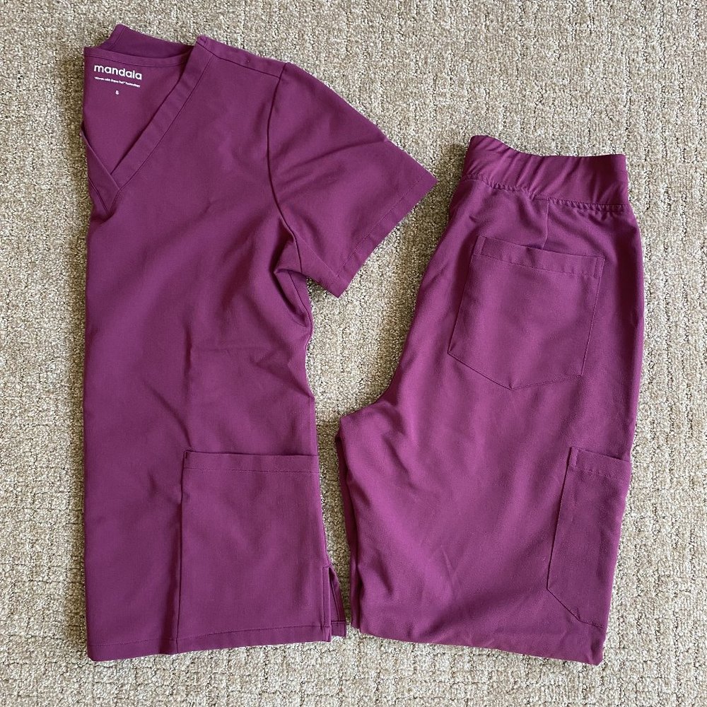 Mandala Scrub Set Plum